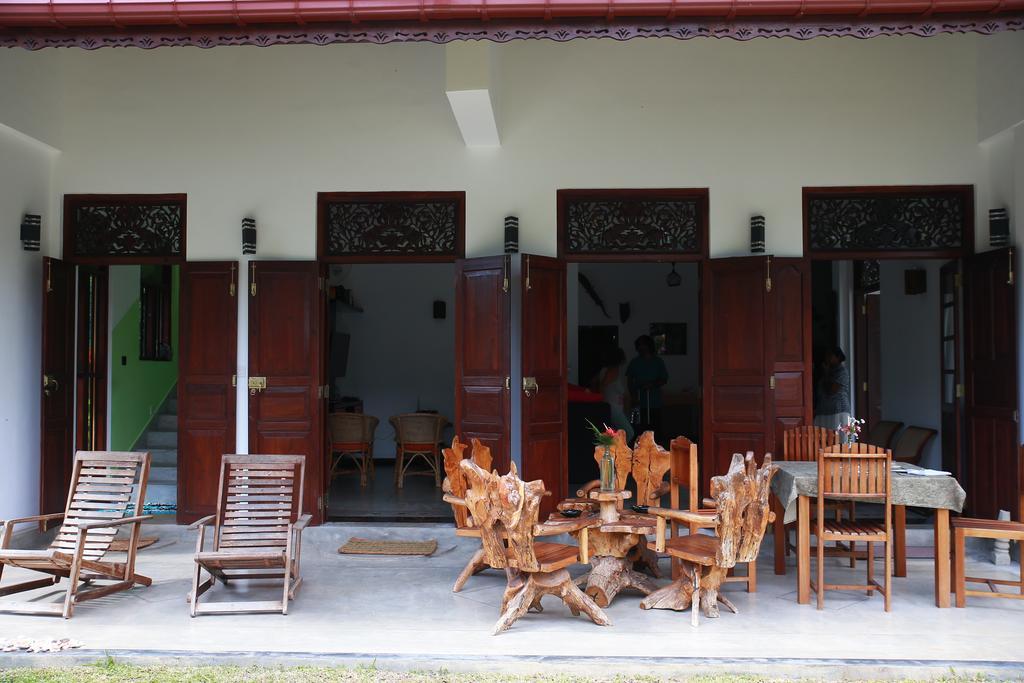 Mary'S Palm Garden Hotel Hikkaduwa Exterior photo